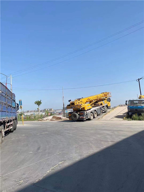 祥云县25吨吊车的租赁价格大概是多少？